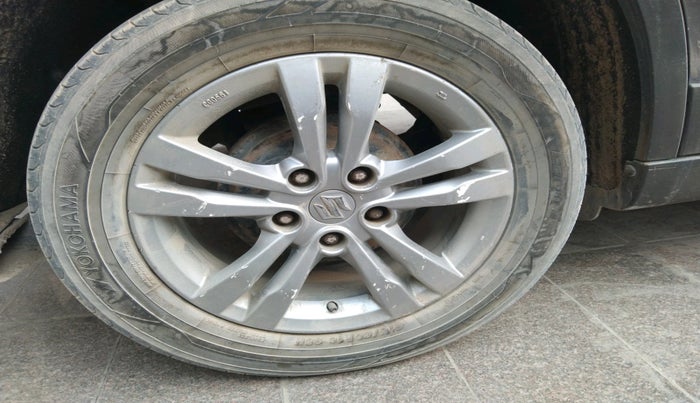 2017 Maruti Vitara Brezza ZDI PLUS, Diesel, Manual, 1,26,008 km, tyre