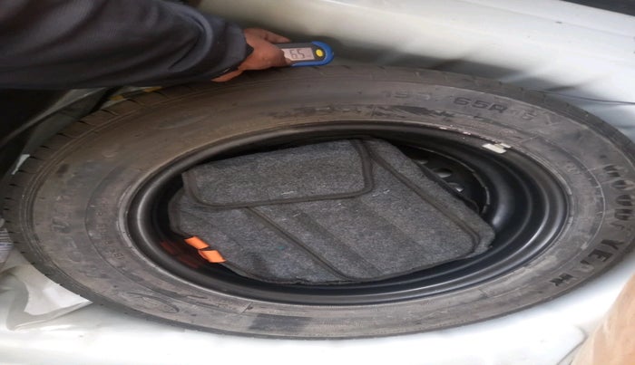 2021 Hyundai VENUE S 1.2, Petrol, Manual, 29,130 km, tyre