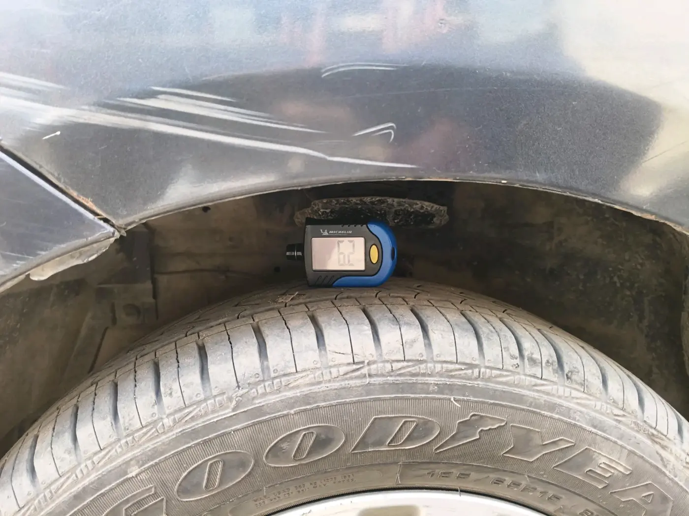 2016 Maruti Ertiga VXI, Petrol, Manual, 53,217 km, tyre