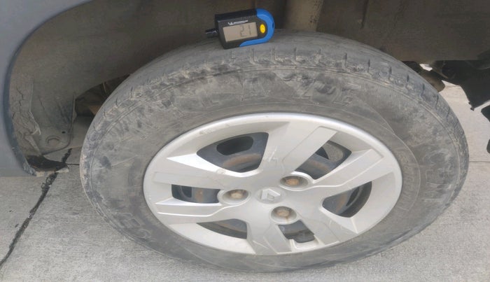 2019 Renault Kwid RXT 1.0 (O), Petrol, Manual, 35,523 km, tyre