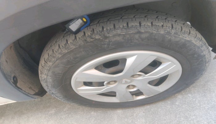 2019 Renault Kwid RXT 1.0 (O), Petrol, Manual, 35,523 km, tyre