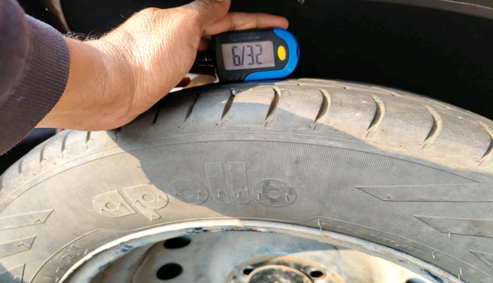 2012 Hyundai i20 MAGNA 1.2, Petrol, Manual, 76,434 km, tyre