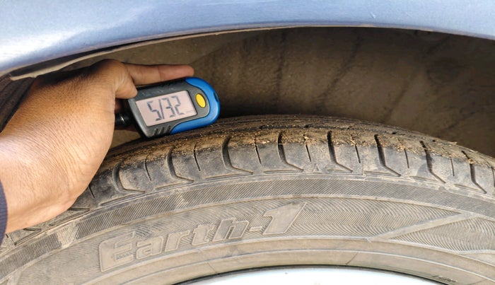 2012 Hyundai i20 MAGNA 1.2, Petrol, Manual, 76,434 km, tyre