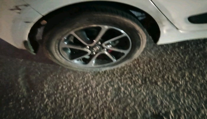 2018 Hyundai Grand i10 ASTA 1.2 KAPPA VTVT, Petrol, Manual, 39,140 km, tyre