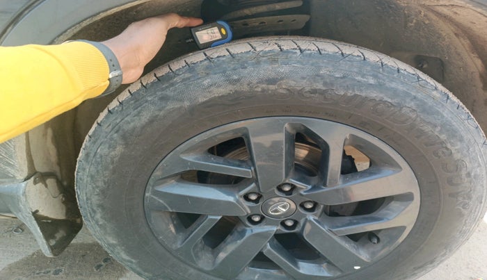 2023 Tata Harrier XT PLUS 2.0L KRYOTEC DARK EDITON, Diesel, Manual, 68,061 km, tyre