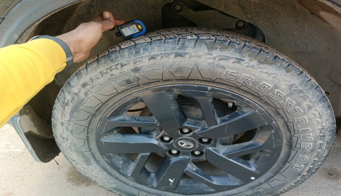 2023 Tata Harrier XT PLUS 2.0L KRYOTEC DARK EDITON, Diesel, Manual, 68,061 km, tyre