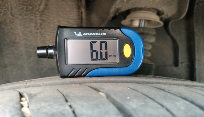 2021 Nissan MAGNITE XV MT, Petrol, Manual, 1,21,385 km, tyre