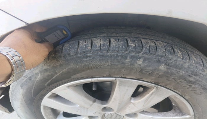 2016 Maruti Ertiga ZXI+, Petrol, Manual, 58,464 km, tyre