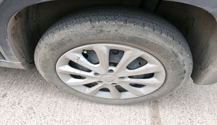 2022 Maruti Grand Vitara DELTA SMART HYBRID, Petrol, Manual, 27,010 km, tyre