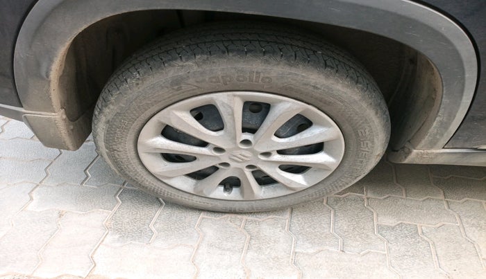 2022 Maruti Grand Vitara DELTA SMART HYBRID, Petrol, Manual, 27,010 km, tyre