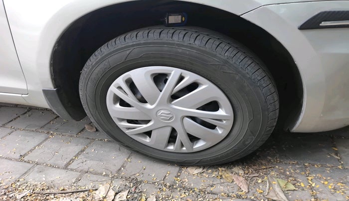 2015 Maruti Swift VDI, Diesel, Manual, 1,40,103 km, tyre