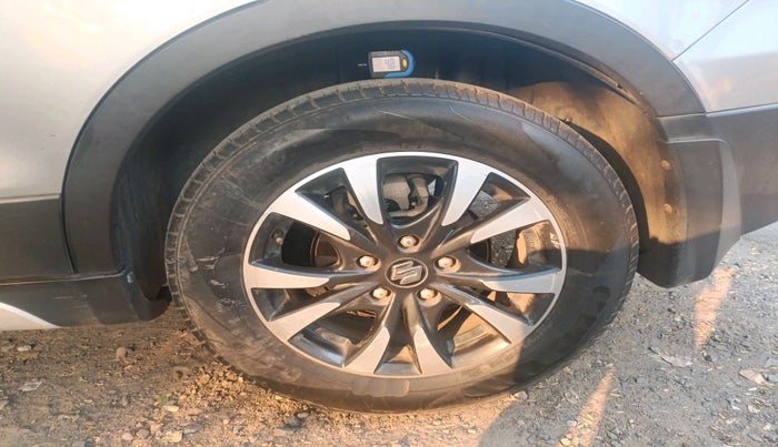 2018 Maruti S Cross ZETA 1.3, Diesel, Manual, 86,456 km, tyre