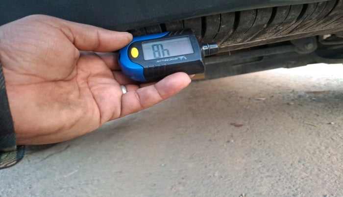 2021 Tata Harrier XZA PLUS 2.0L, Diesel, Automatic, 91,882 km, tyre