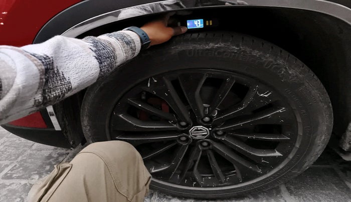 2021 MG HECTOR PLUS SHARP 2.0 DIESEL TURBO MT 6-STR, Diesel, Manual, 29,431 km, tyre