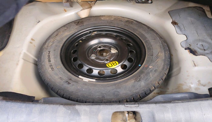 2016 Maruti Swift Dzire ZXI, Petrol, Manual, 58,915 km, tyre