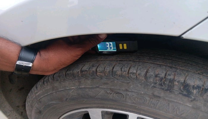 2022 Maruti Swift VXI, Petrol, Manual, 73,564 km, tyre