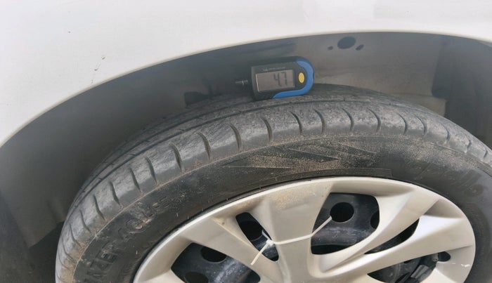 2017 Maruti Wagon R 1.0 VXI, Petrol, Manual, 36,892 km, tyre