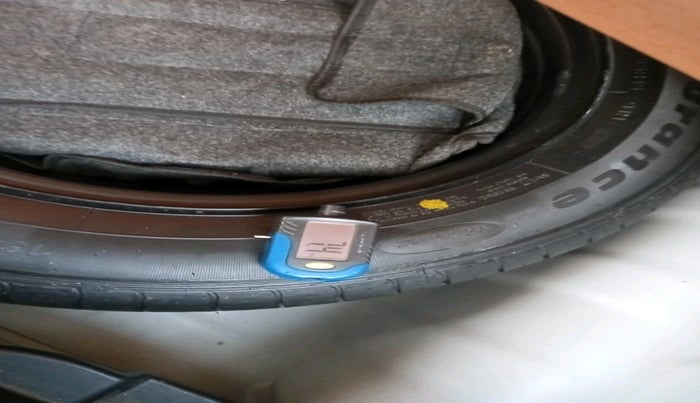 2022 Hyundai VENUE S 1.2, Petrol, Manual, 78,642 km, tyre