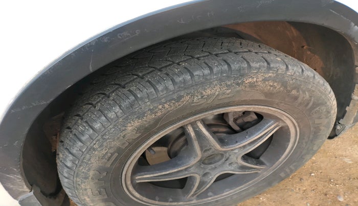 2020 Mahindra XUV500 W7, Diesel, Manual, 1,01,281 km, tyre