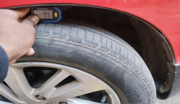 2010 Honda Jazz 1.2L I-VTEC BASE, Petrol, Manual, 82,067 km, tyre