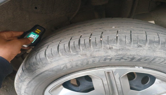 2022 Tata NEXON XM DIESEL, Diesel, Manual, 1,05,852 km, tyre