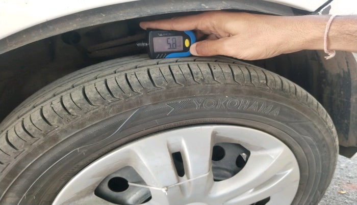 2016 Maruti Wagon R 1.0 VXI AMT, Petrol, Automatic, 52,749 km, tyre