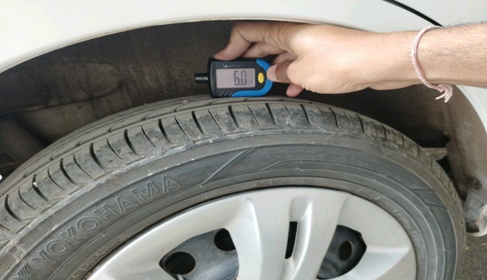 2016 Maruti Wagon R 1.0 VXI AMT, Petrol, Automatic, 52,749 km, tyre