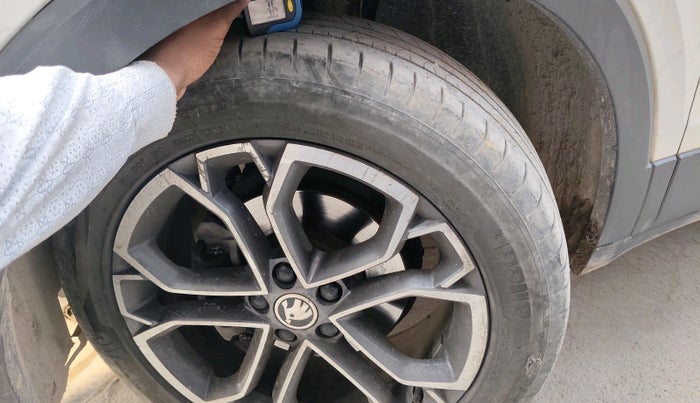 2022 Skoda KUSHAQ STYLE 1.0L TSI AT, Petrol, Automatic, 44,110 km, tyre