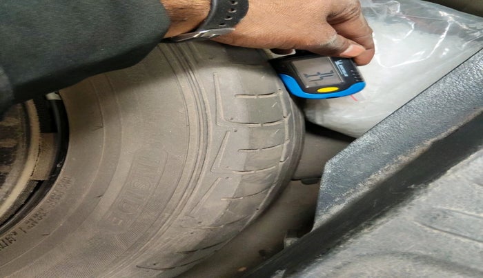 2017 Maruti Vitara Brezza ZDI PLUS, Diesel, Manual, 98,542 km, tyre