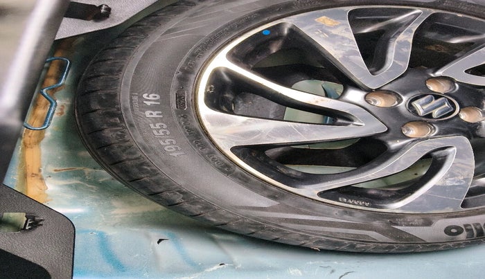 2021 Maruti Baleno ZETA PETROL 1.2, Petrol, Manual, 2,36,404 km, tyre