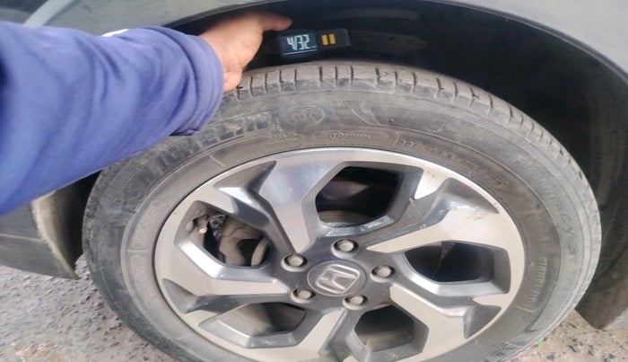 2016 Honda BR-V 1.5L I-VTEC V, Petrol, Manual, 43,808 km, tyre