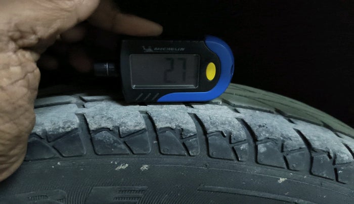 2011 Maruti Wagon R 1.0 LXI, Petrol, Manual, 1,02,797 km, tyre