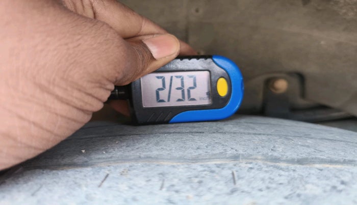 2016 Mahindra XUV500 W10, Diesel, Manual, 75,000 km, tyre