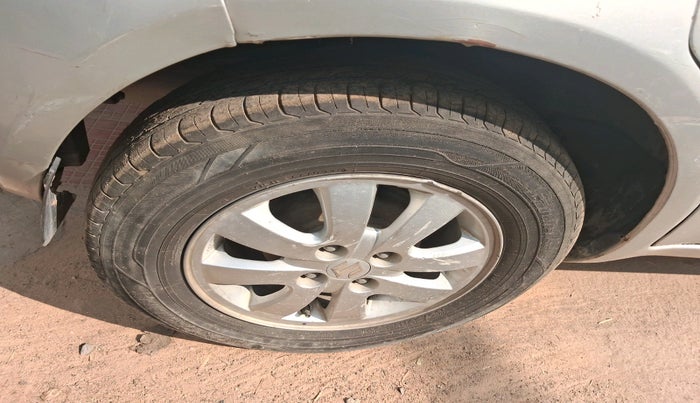 2011 Maruti Ritz ZXI, Petrol, Manual, 64,164 km, tyre