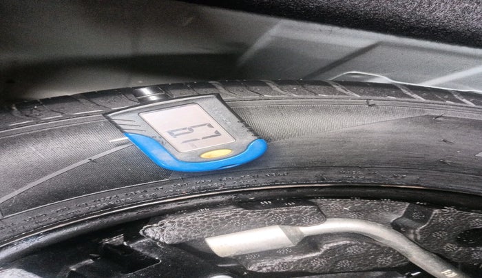 2022 Tata PUNCH ADVENTURE RHYTHM PACK MT, Petrol, Manual, 38,979 km, tyre