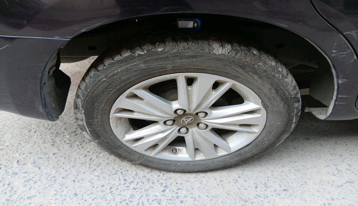 2019 Toyota Innova Crysta 2.8 ZX AT 7 STR, Diesel, Automatic, 58,559 km, tyre