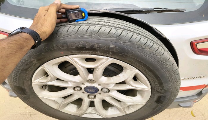 2017 Ford Ecosport TITANIUM 1.5L DIESEL, Diesel, Manual, 1,18,165 km, tyre