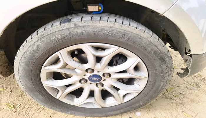 2017 Ford Ecosport TITANIUM 1.5L DIESEL, Diesel, Manual, 1,18,165 km, tyre