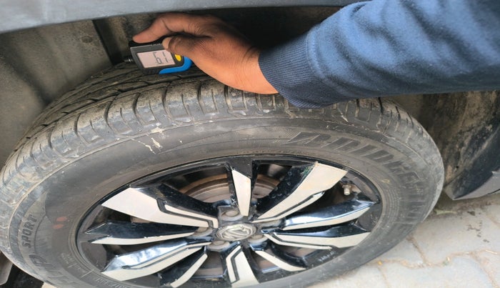 2019 MG HECTOR SHARP 2.0 DIESEL, Diesel, Manual, 76,778 km, tyre