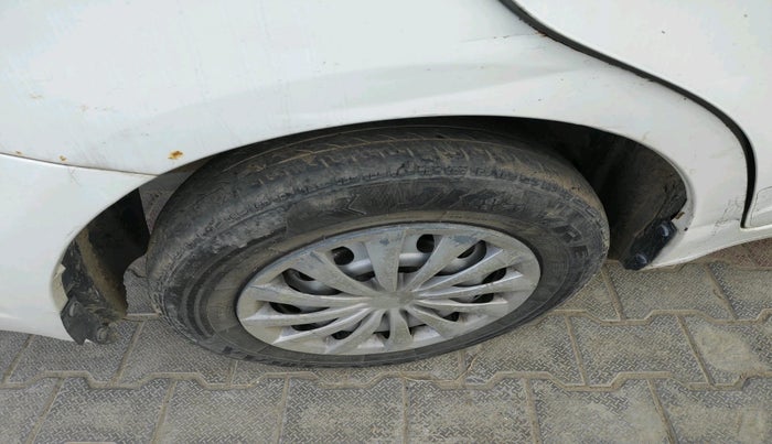 2015 Maruti Swift Dzire LDI, Diesel, Manual, 98,052 km, tyre