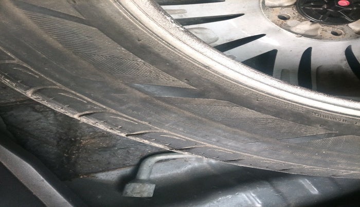 2019 Hyundai Tucson GLS 2WD AT PETROL, Petrol, Automatic, 78,086 km, tyre