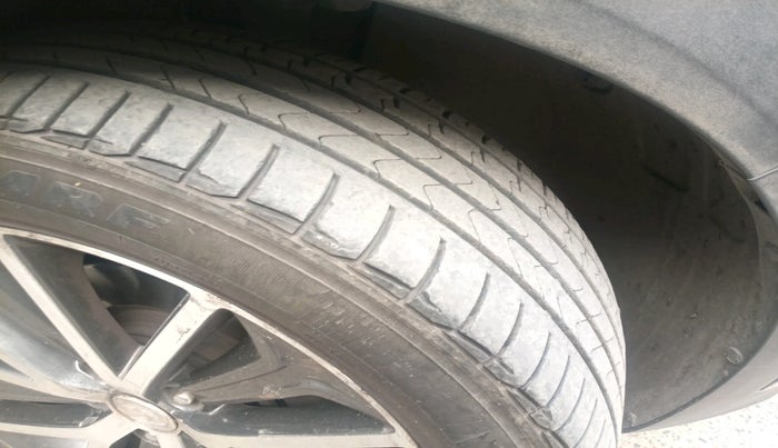 2019 Hyundai Tucson GLS 2WD AT PETROL, Petrol, Automatic, 78,086 km, tyre