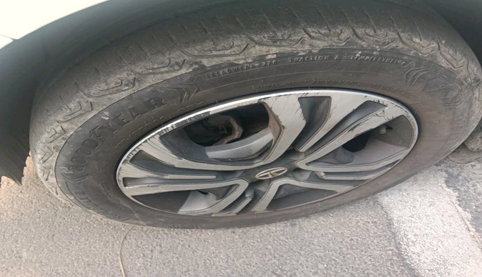 2022 Tata Tiago XT CNG, Petrol, Manual, 45,955 km, tyre