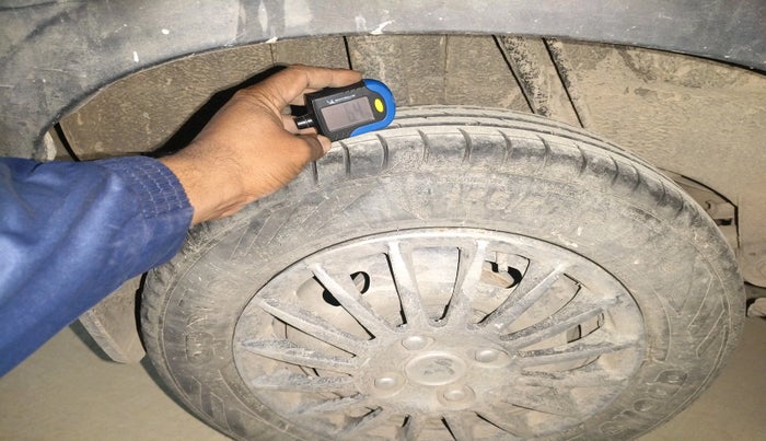 2016 Renault Kwid RXT 0.8, Petrol, Manual, 42,148 km, tyre