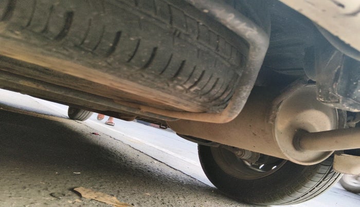 2015 Maruti Ertiga VXI CNG, Petrol, Manual, 1,23,342 km, tyre