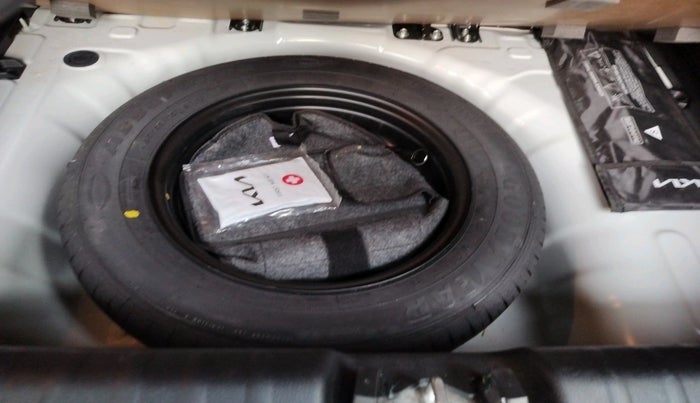 2024 KIA SONET 	 HTX 1.0 TURBO DCT, Petrol, Automatic, 8,443 km, tyre