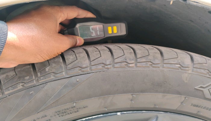 2017 Skoda Octavia 2.0 TDI CR STYLE PLUS AT, Diesel, Automatic, 90,419 km, tyre