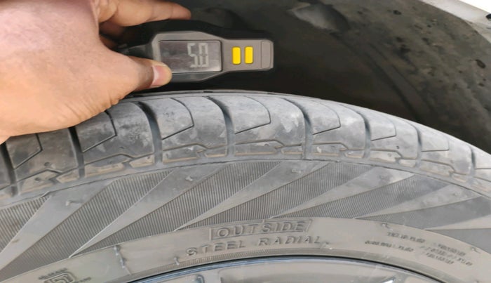 2017 Skoda Octavia 2.0 TDI CR STYLE PLUS AT, Diesel, Automatic, 90,419 km, tyre