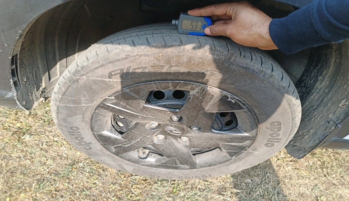 2025 Hyundai VENUE S(O) 1.2, Petrol, Manual, 8,598 km, tyre