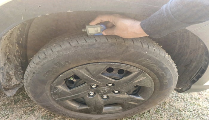 2025 Hyundai VENUE S(O) 1.2, Petrol, Manual, 8,598 km, tyre